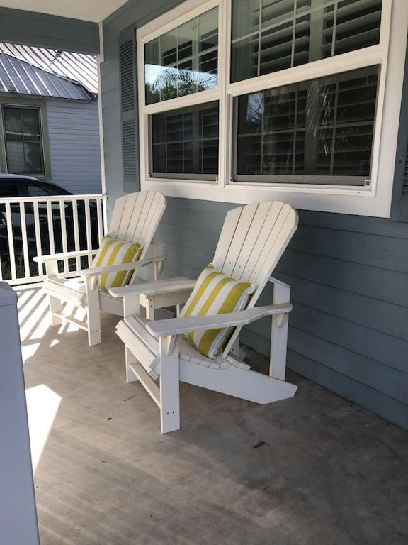 Modern, Upscale, And New Blue Bungalow In The Heart Of Downtown St Augustine Сент Августин Екстериор снимка