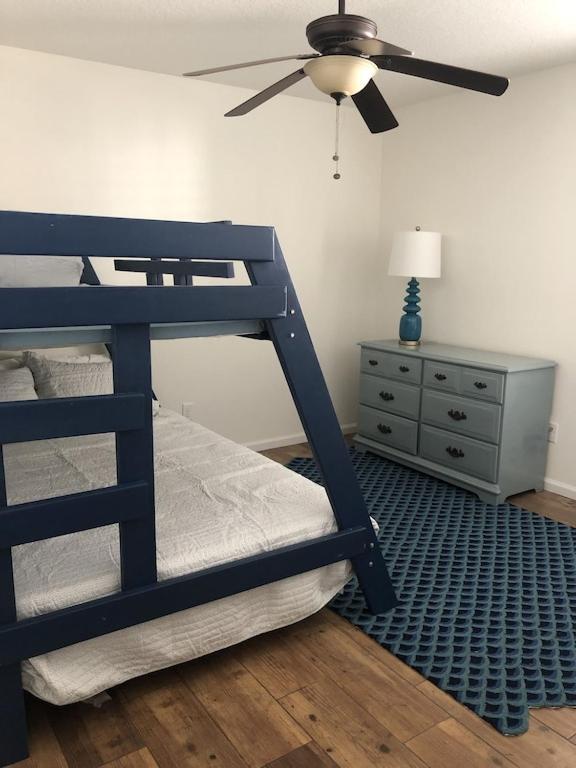 Modern, Upscale, And New Blue Bungalow In The Heart Of Downtown St Augustine Сент Августин Екстериор снимка